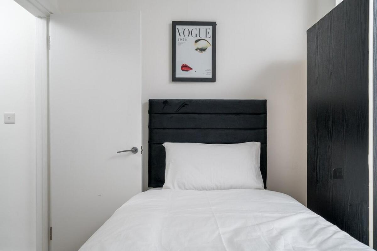 Canning Town 4 Bed Flat Sleeps 7- For Groups, Families And Contractors- With Free Parking Apartamento *